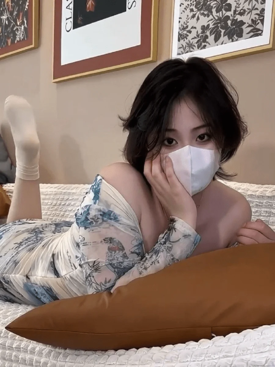 莱昂纳盈 铁粉空间写真合集（持续更新）